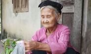 Clip: Xúc động việc cụ bà 83 tuổi lên xã xin ra khỏi diện hộ nghèo