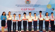 Thừa Thiên - Huế: Tặng quà, trao học bổng cho con CNVC-LĐ