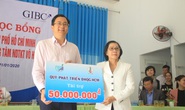Trao hơn 100 suất học bổng và quà cho học sinh Trung tâm Võ Hồng Sơn