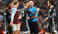 Thắng nghẹt thở Leicester, Aston Villa vào chung kết League Cup