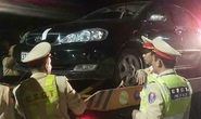 Nam tài xế chốt cửa ôtô bỏ đi, đổ cho người phụ nữ cầm lái sẽ bị phạt 35 triệu đồng, tước GPLX 23 tháng