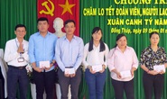 Đồng Tháp: Tặng quà Tết cho đoàn viên ngành y tế