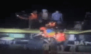 CLIP: Nghẹt thở giải cứu xe khách giường nằm bị lũ cuốn trôi ở Quảng Bình
