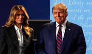 Tổng thống Trump mắc Covid-19: Nước Mỹ chuẩn bị những kịch bản nào?