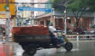 Khiếp đảm với xe chở hàng cồng kềnh trên phố