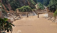 Quảng Nam đề nghị Bộ Quốc phòng dùng trực thăng tiếp tế lương thực cho 3.000 hộ dân