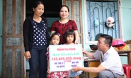 Báo Người Lao Động trao hơn 143,6 triệu đồng cho 2 cháu bé mồ côi ở Quảng Nam