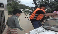 Quảng Nam vẫn chìm trong nước lũ, đã có 8 người chết và mất tích