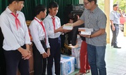 Chương trình Trái tim Miền Trung: Trao 5.000 cuốn vở cho học sinh Đắk Glei