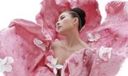 Thúy Diễm khoe làn da nâu mừng phim Cát đỏ kết thúc