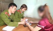 Nữ hiệu phó trường tiểu học bị ‘tố’ lừa chạy việc rồi chiếm đoạt hơn 1,5 tỉ đồng