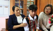 NHỮNG NGƯỜI THẦY KHÔNG CHỈ GIEO CHỮ: Xoa dịu nỗi đau học trò nghèo Phước Sơn