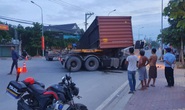Đùa với Thần chết trên những cung đường chết chóc ở Bình Dương