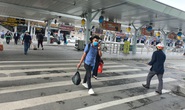 Tạm dừng hoạt động một hãng xe do chèo kéo khách ở sân bay Tân Sơn Nhất