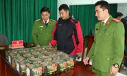 Phát hiện đống pháo “lậu” bên đường, thanh niên giao nộp công an