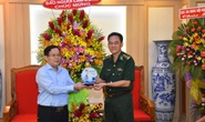 Tổng Biên tập Báo Người Lao Động thăm, chúc mừng các đơn vị quân đội