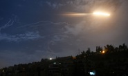 Israel “mượn” Lebanon tấn công Syria?