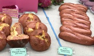 Vua bánh mì TP HCM tham gia giải cứu thanh long