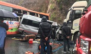 Hiện trường kinh hoàng vụ tai nạn giữa 2 xe khách và xe đầu kéo