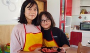 2 nữ sinh Phú Quốc đam mê làm bánh mì thanh long ruột đỏ