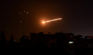 Bị Israel tấn công hàng loạt, thủ đô Syria rung chuyển