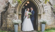 Đám cưới thời Covid-19 ở Anh: Chỉ cho 5 người tham dự