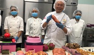 Doanh nhân Kao Siêu Lực dùng quả óc chó, nho Mỹ, bơ Pháp... làm bánh mì tặng đội ngũ y tế