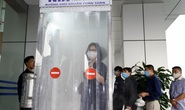 Sân bay Nội Bài thần tốc sản xuất buồng khử khuẩn toàn thân