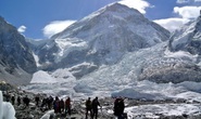 Xe buýt rơi vào khe núi, 19 người thiệt mạng ở dãy Himalaya