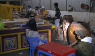 Bất chấp dịch Covid-19, 16 người vẫn say sưa chơi game bắn cá