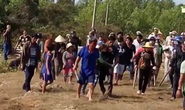 Hỗn chiến kinh hoàng trên đường đưa tang: 2 gia đình vốn rất thâm tình!
