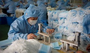 Bên trong thế giới cầm vali tiền canh nhà máy ở Trung Quốc