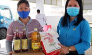 Thăm hỏi, động viên người lao động khó khăn