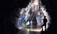 Quảng Bình phát hiện 12 hang động mới kỳ vĩ, nguyên sơ và chưa từng có dấu chân người