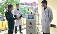Chế tạo thành công robot vận chuyển trong khu cách ly