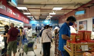 Chợ, siêu thị ở TP HCM đông vui trong 2 ngày nghỉ lễ nhờ giảm giá