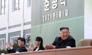 Hình ảnh mới về ông Kim Jong-un hé lộ điều gì?