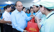 Thủ tướng thăm hỏi, động viên công nhân, người lao động tại Bắc Ninh