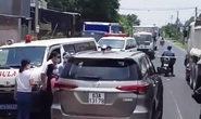 Phạt 4 triệu đồng, tước giấy phép lái xe tài xế cản trở xe cứu thương