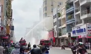 Cháy nhà trên đường Hai Bà Trưng, gần chợ Tân Định, quận 1 - TP HCM