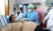 Thanh niên Trung Quốc cấp cứu do tăng 100 kg trong 5 tháng trốn dịch