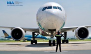 Đột nhập khu bay Nội Bài trong cái nắng nóng cực điểm hơn 62 độ C