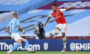 Người hùng Arsenal tỏa sáng, Man City tan tác mộng ăn ba