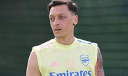 Ozil quyết “bám” Arsenal đến cùng