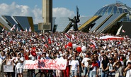 Biển người biểu tình ở Belarus, Nga và NATO ghìm nhau