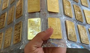 Giá vàng hôm nay 13-12: Khó đoán xu hướng, USD ngân hàng lao dốc