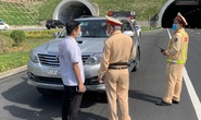 Phát hiện ô tô chở người trái phép từ Đà Nẵng đi Quảng Bình, Ninh Bình