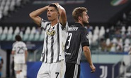 Ronaldo lập cú đúp, Juventus vẫn bị hất văng khỏi Champions League