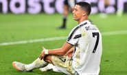 Ronaldo thừa nhận thất bại, xin “hứa” trở lại mùa sau