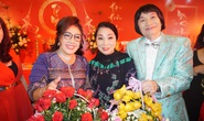 Đông đảo nghệ sĩ xem triển lãm ảnh của NSND Minh Vương